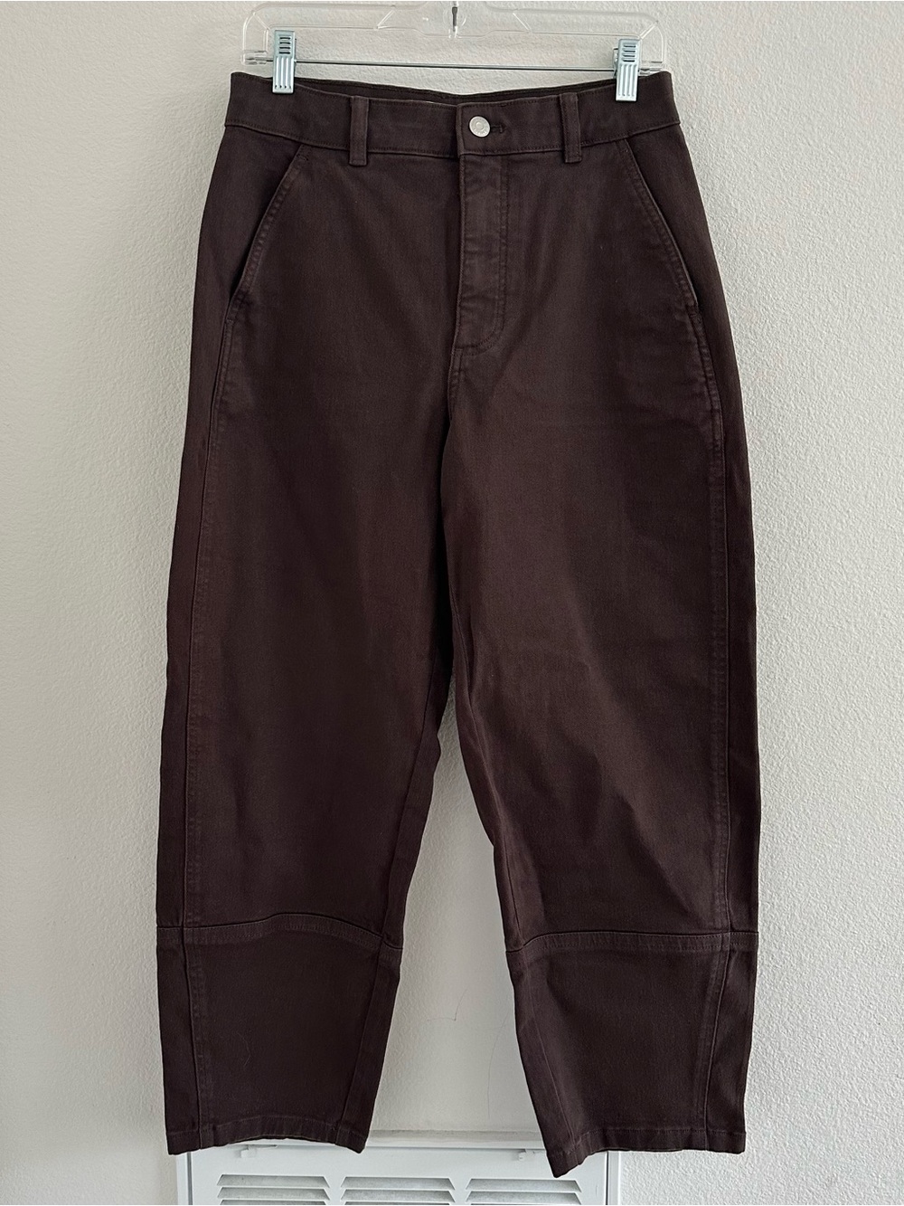 Everlane The Utility Barrel Pant in Dark Chocolate Size: 6, NWOT - Picture 3 of 13